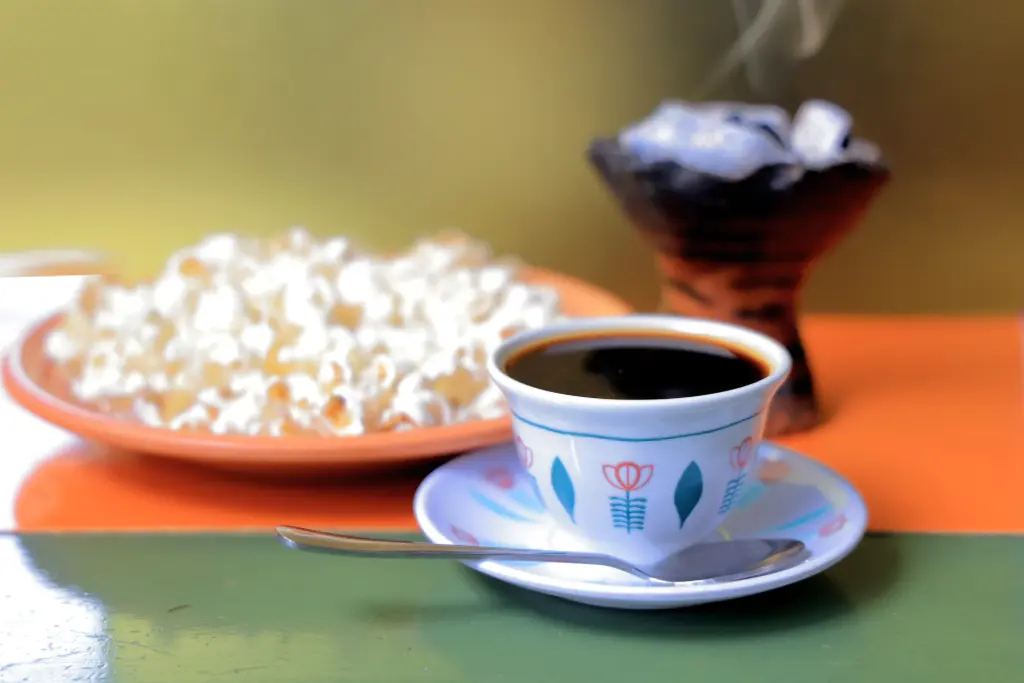 Tradtional Coffee Ceremony ( 50-100 persons) 
